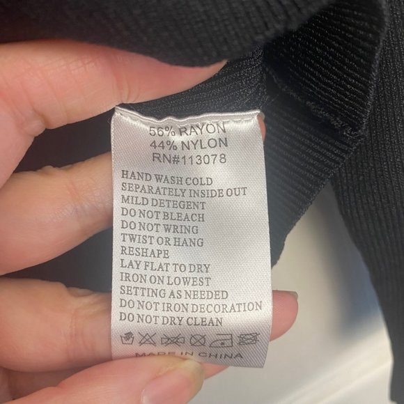 NWT Black Crochet Knit Trim with Sequins Long Sleeve Sweater Size Medium - Picture 7 of 8